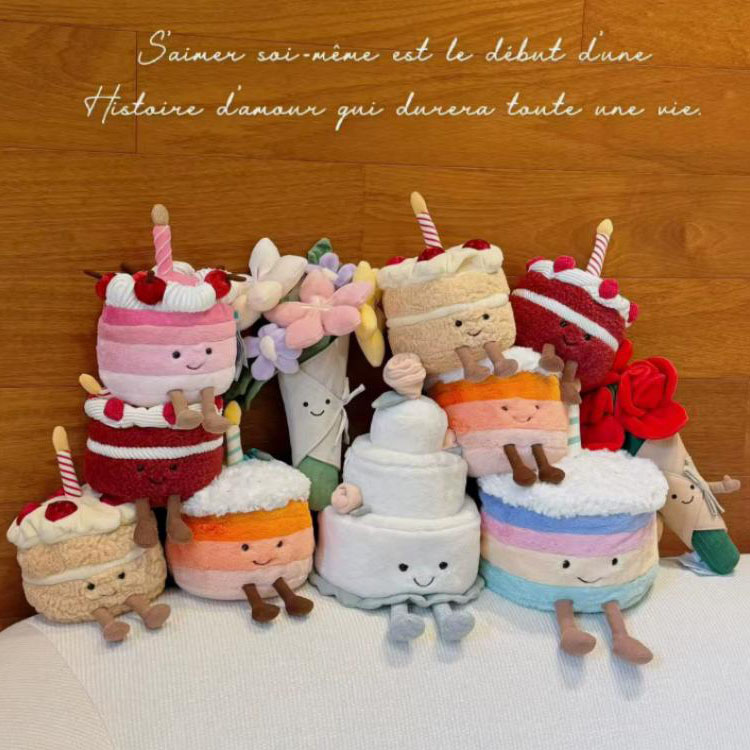 Peluche imitazione torta alla crema con gambe